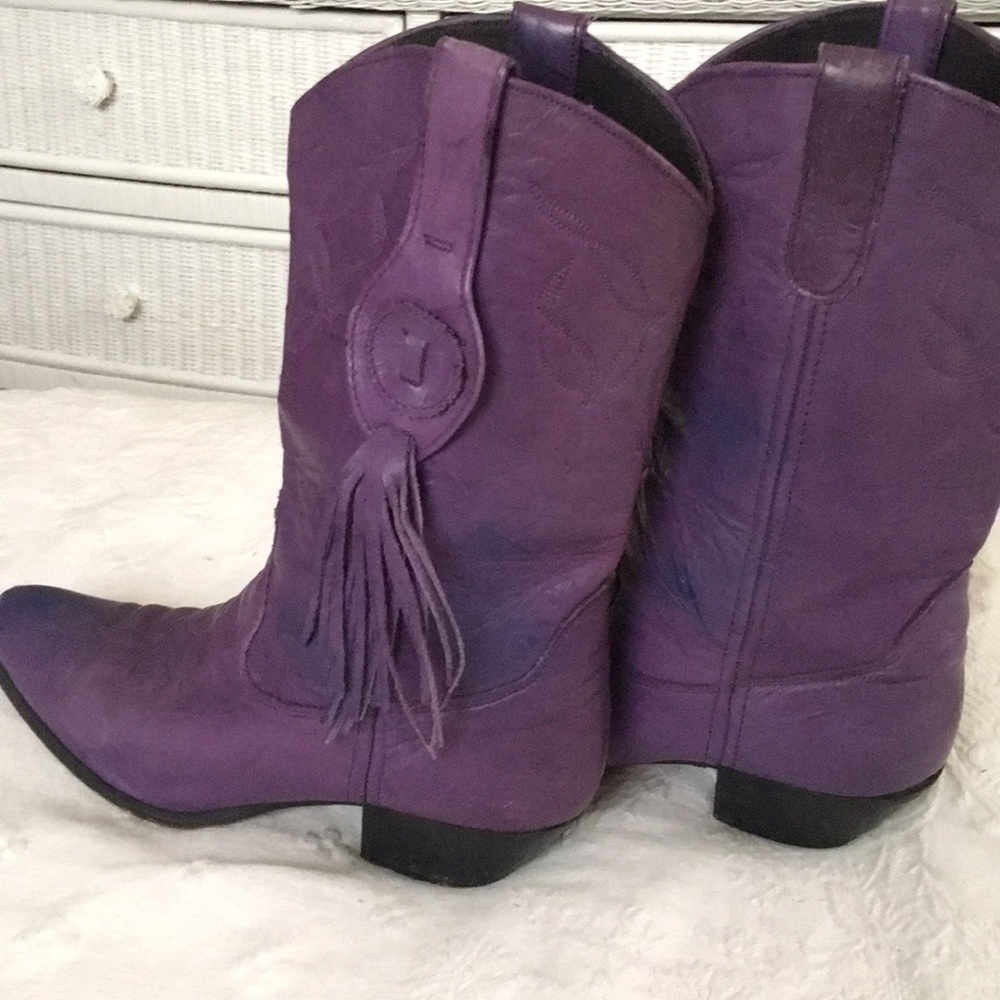Women’s western boots. Unusual and fun